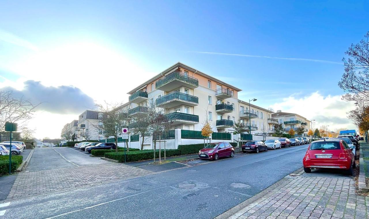Bellevue Lägenhet Magny-le-Hongre Exteriör bild